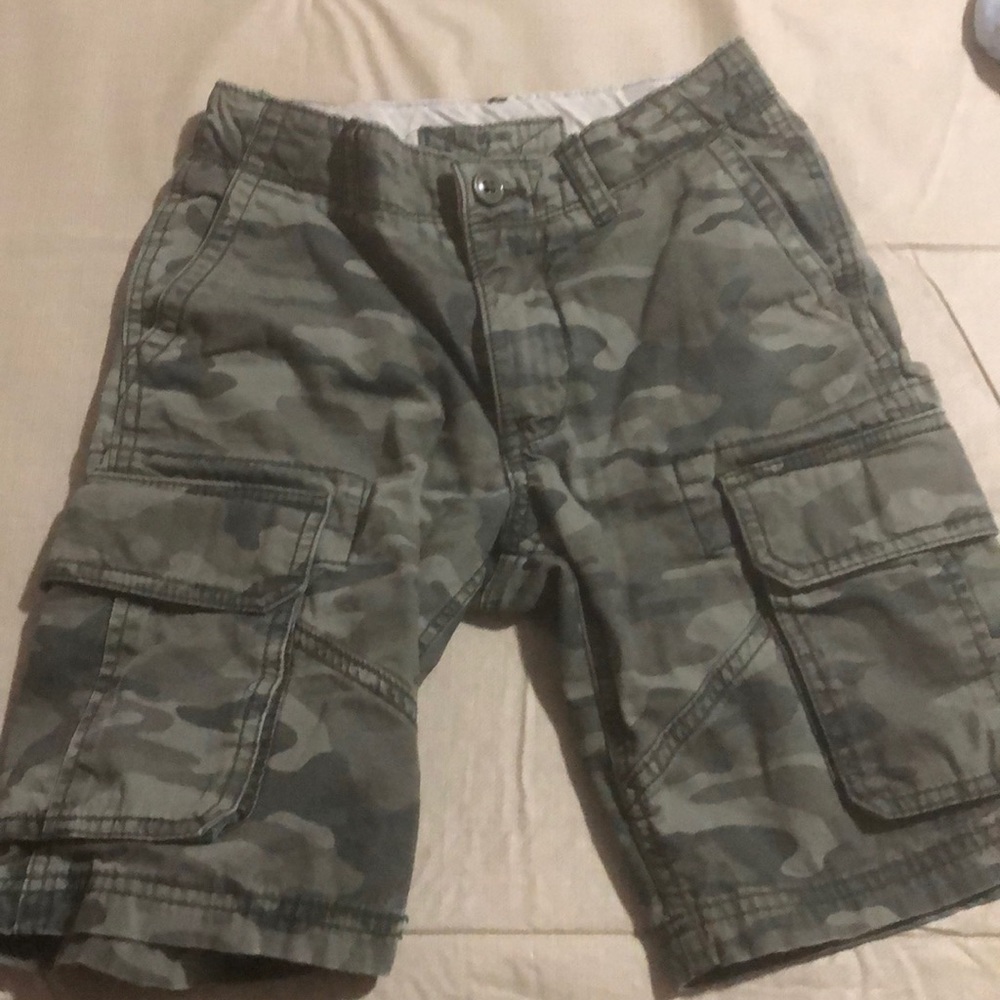 Gap cargo shorts boys